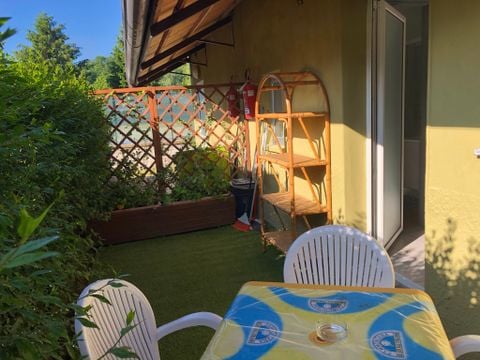 Bungalow 3 personnes - GIALLO AVEC TERRASSE PRIVEE