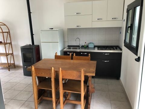 BUNGALOW 3 personnes - BUNGALOW GIALLO AVEC TERRASSE PRIVEE