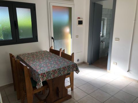 Bungalow 3 personnes - GIALLO AVEC TERRASSE PRIVEE