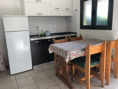 Bungalow 3 personnes - GIALLO AVEC TERRASSE PRIVEE