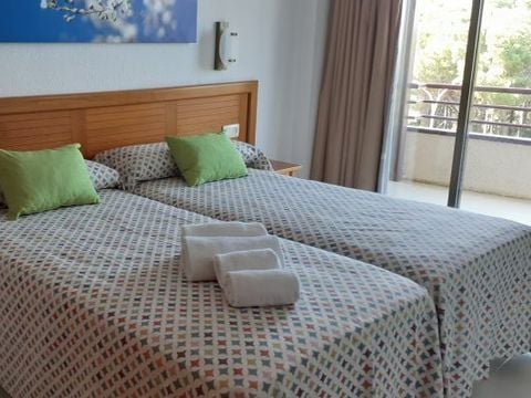 APPARTEMENT 5 personnes - A4 - 2/5 personnes