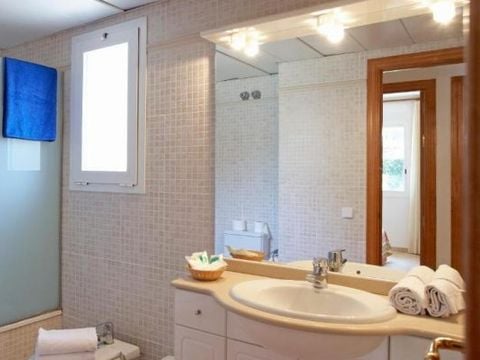 APPARTEMENT 7 personnes - A5 - 4/7 personnes