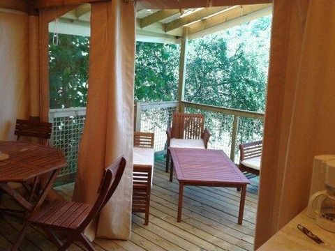 BUNGALOW TOILÉ 5 personnes - Bungalow Toilé Standard 19m² (2 chambres) - Terrasse couverte 6m² - Sans sanitaires 5 pers