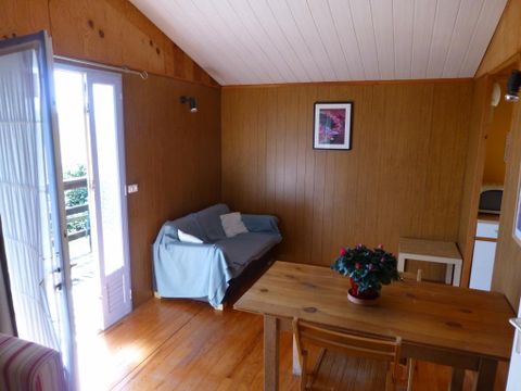 CHALET 4 personnes - Chalet Standard 25m² (1 chambre) - Terrasse couverte 9m² 2/4 pers