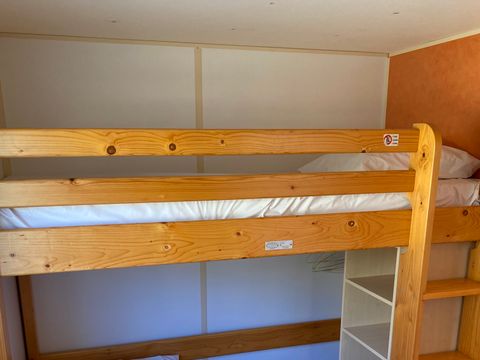 MOBILHOME 5 personnes - Mobil-home Chêne Confort 23m² (2 chambres) - Terrasse couverte 10m² - Dimanche/Dimanche 5 pers