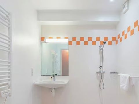 CHAMBRE 2 personnes - Classique Chambre 2 pers (H)