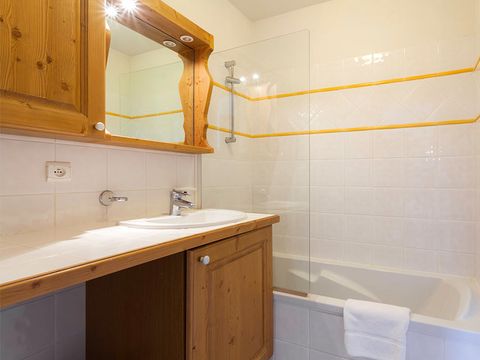 APPARTEMENT 6 personnes - ESSENTIEL BALCON - 3P42E