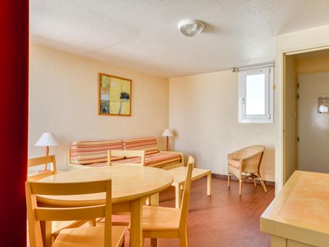 APPARTEMENT 5 personnes - Essentiel Appt Chambre 5 pers Front de mer Terrasse RDC