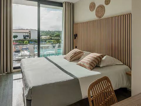 Chambre 2 personnes - Classique Chambre 2 personnes Balcon Climatisation (*)