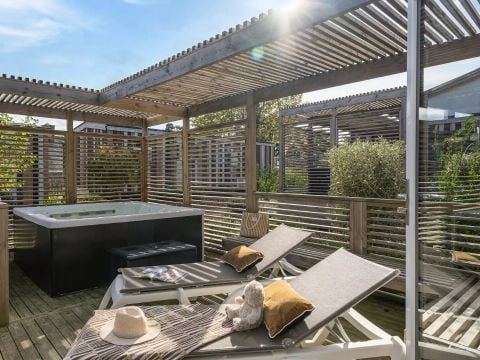 MOBILHOME 6 personnes - Cabane Luxe 4 pièces 6 personnes Climatisée + Jacuzzi