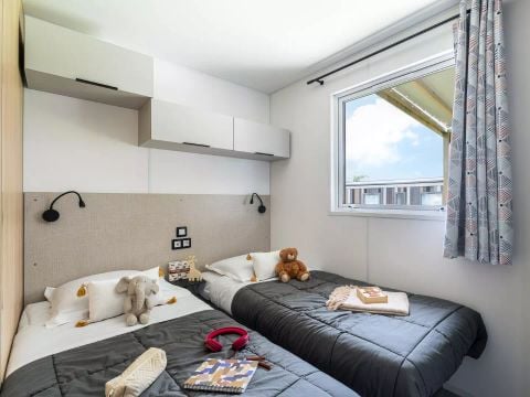 MOBILHOME 6 personnes - Cabane Premium 4 Pièces 6 Personnes Climatisée + TV