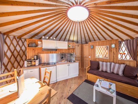 Insolite 6 personnes - Yourte Moyenne 3 Pièces 4/6 personnes Climatisée