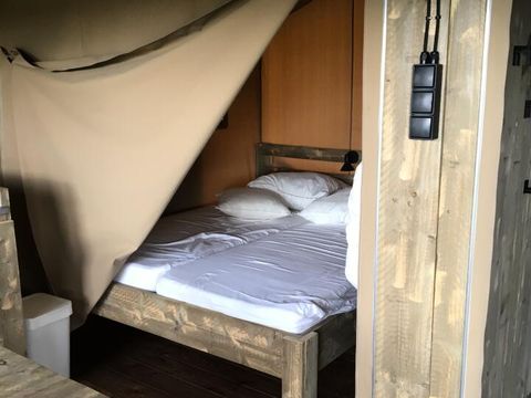 Tente en toile et en bois 4 personnes - LODGE SAFARI