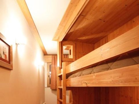 APPARTEMENT 10 personnes - 6 pièces duplex