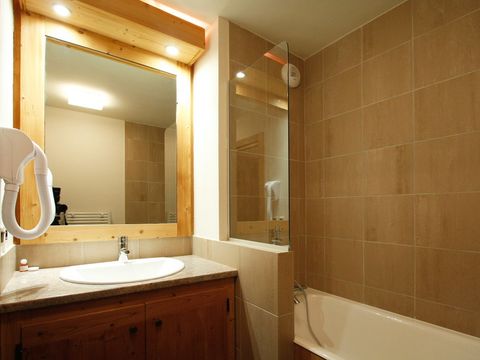 APPARTEMENT 4 personnes - Appartement 2 pièces avec coin nuit 4 personnes