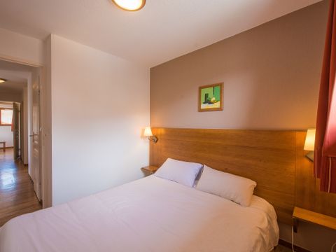 APPARTEMENT 10 personnes - 4 pièces 10 personnes