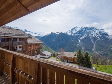 APPARTEMENT 6 personnes - 2 pièces cabine 6 personnes- Vue montagne (2P6V)