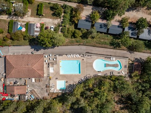 Camping Paradis Les Gorges du Haut Bugey - Camping Ain - Image N°2