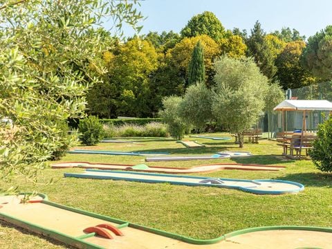 Camping Chateau de Fonrives - Camping Lot-et-Garonne