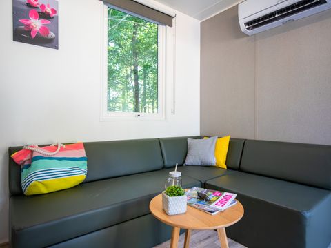 MOBILHOME 5 personnes - Premium Exclusive | 2 Ch. | 5 Pers. | Terrasse surélevée | 2 SDB | Clim. | TV