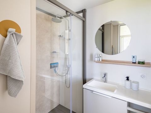 MOBILHOME 8 personnes - Salon Suprême Plus 3 chambres - Zone Premium