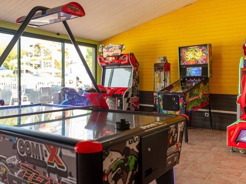 Camping Chateau de Fonrives - Camping Lot-et-Garonne