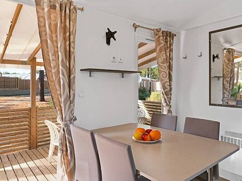 MOBILHOME 6 personnes - Comfort | 3 Ch. | 6 Pers. | Terrasse surélevée | Clim.
