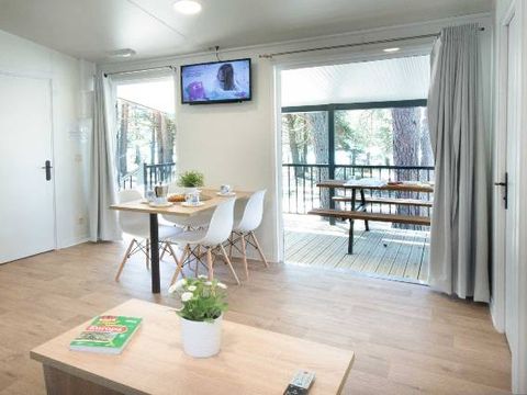 BUNGALOW 6 personnes - B. ESTELAR 3 HAB