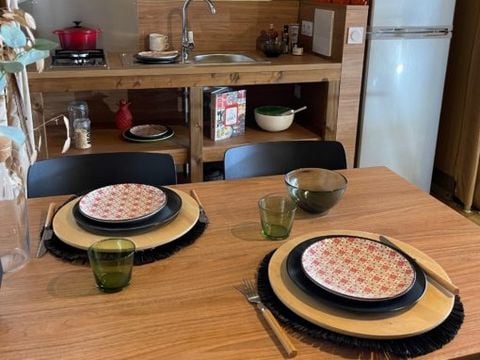 TENTE TOILE ET BOIS 5 personnes - Lodge EVASION - 2 chambres - avec sanitaires