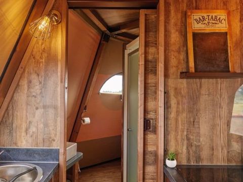 HÉBERGEMENT INSOLITE 4 personnes - Tipi NOMADE - 2 chambres avec sanitaires