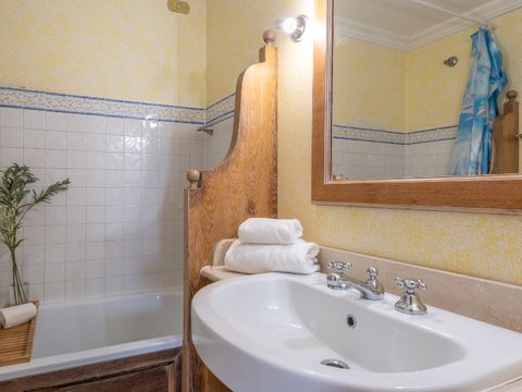 VILLA 8 personnes - Es, piscine privée