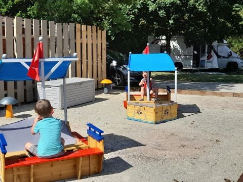 Camping L'Ile aux mille Charmes - Camping Vogezen - Afbeelding N°4