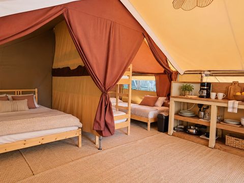 Tente en toile et en bois 6 personnes - Tente Safari Cabanon
