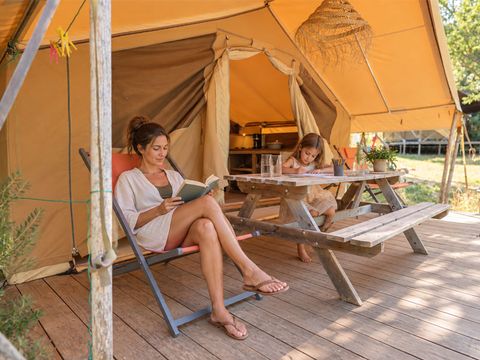 Tente en toile et en bois 6 personnes - Tente Safari Cabanon
