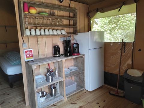 TENTE TOILE ET BOIS 5 personnes - Greenlodge avec sanitaire privé