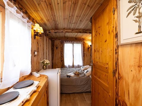 HÉBERGEMENT INSOLITE 2 personnes - Baudelaire