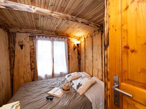 HÉBERGEMENT INSOLITE 2 personnes - Baudelaire