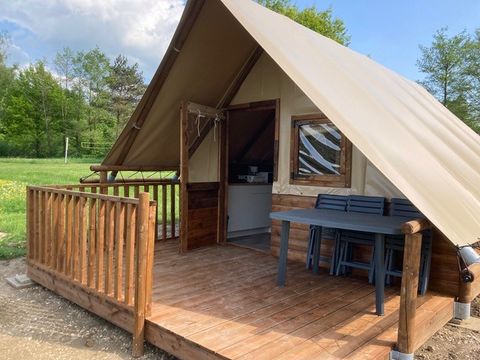 Tente en toile et en bois 5 personnes - Tente lodges sans sanitaires