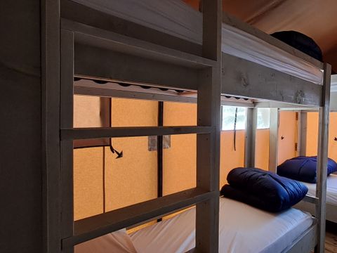 Tente en toile et en bois 6 personnes - Tente Lodge Prestige Plus - 2 chambres - 1SDB - 35m²