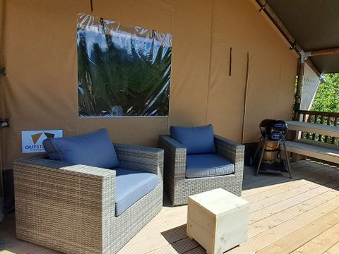 Tente en toile et en bois 6 personnes - Tente Lodge Prestige Plus - 2 chambres - 1SDB - 35m²