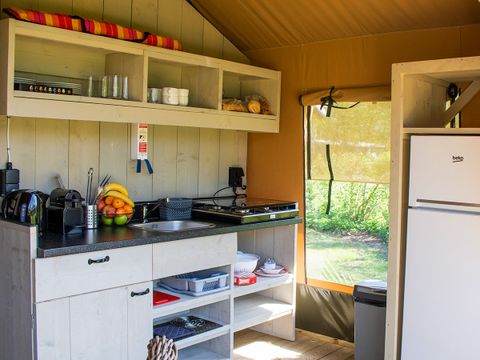 Tente en toile et en bois 6 personnes - Tente Lodge Prestige Plus - 2 chambres - 1SDB - 35m²