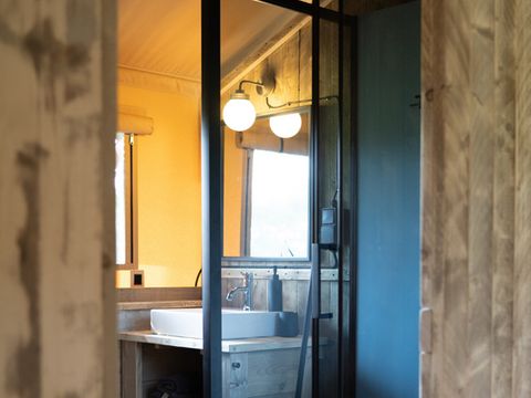 TENTE TOILE ET BOIS 5 personnes - Tente Wood Prestige Plus 5pers 2ch 1SDB 38m²