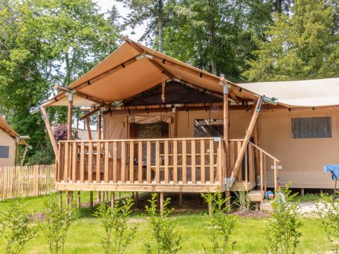Tente en toile et en bois 6 personnes - Safari Prestige Plus 6pers 3ch 1SDB 49m²