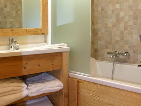 APPARTEMENT 4 personnes - 2 pièces cabine 4 personnes