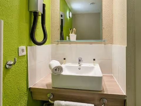 STUDIO 2 personnes - Essentiel Studio 2 personnes Terrasse (*)