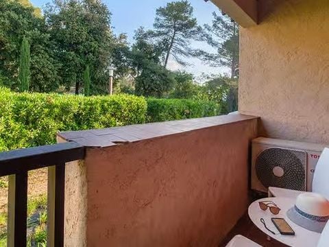 STUDIO 2 personnes - Essentiel Studio 2 personnes Terrasse (*)