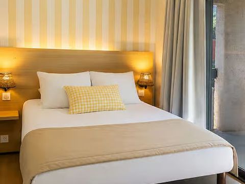 BUNGALOW 4 personnes - Premium Bung Duplex 2 chambres 4 personnes Terrasse Climatis
