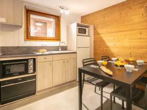Appartement 5 personnes - "Rez-de-jardin" - 2 Pièces