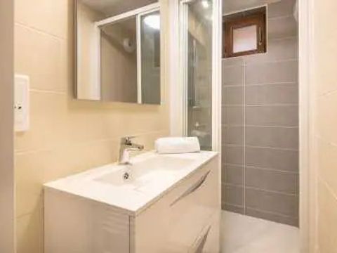 APPARTEMENT 4 personnes - "Etage" - accueil lit bébé impossible- 2 Pièces 4pers