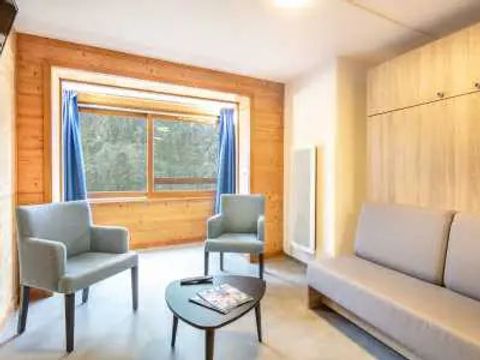 APPARTEMENT 5 personnes - "Rénové-Etage" 2 Pièces 5 pers